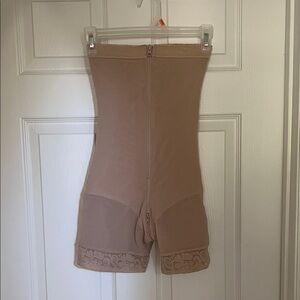 Seamless High-Waist Shapewear Shorts